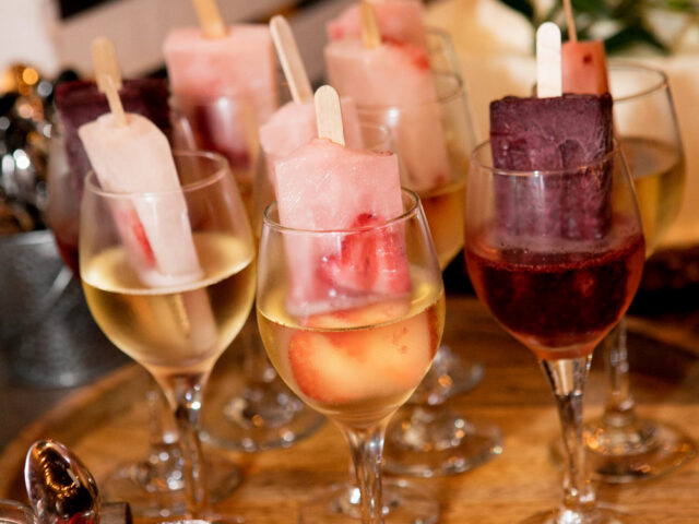 A Raw Bar for a New England Wedding Cocktail Hour