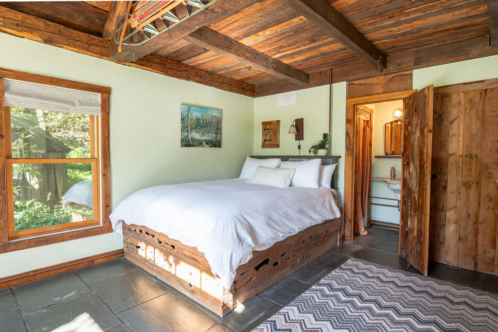 The Caretakers Cabin